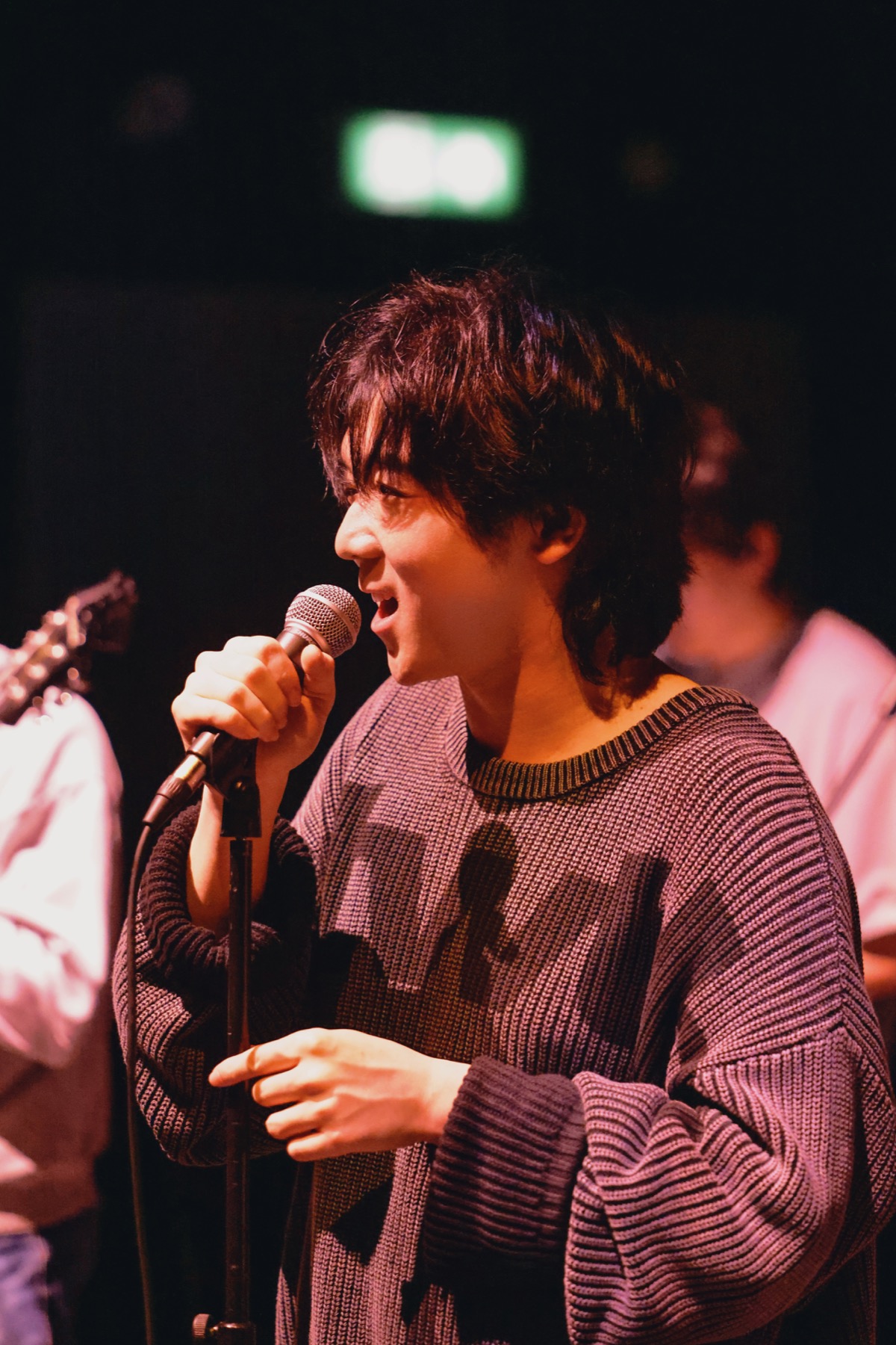 Recent WU singing close-up